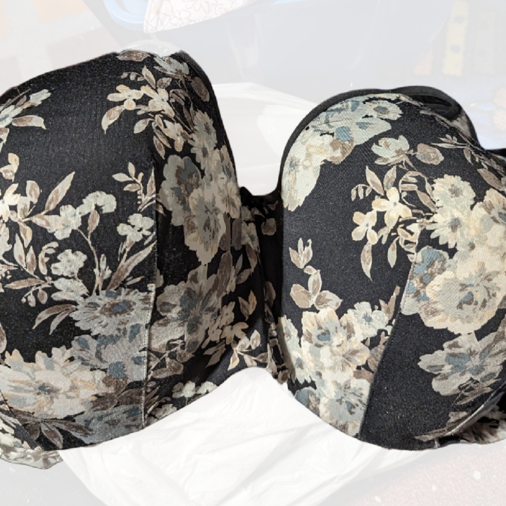 52DD bra.